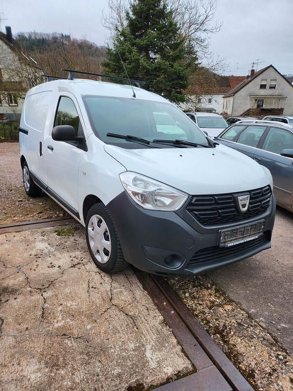 Gebraucht Dacia Dokker Express 90 PS (66 kW) 2017 Weiß Van