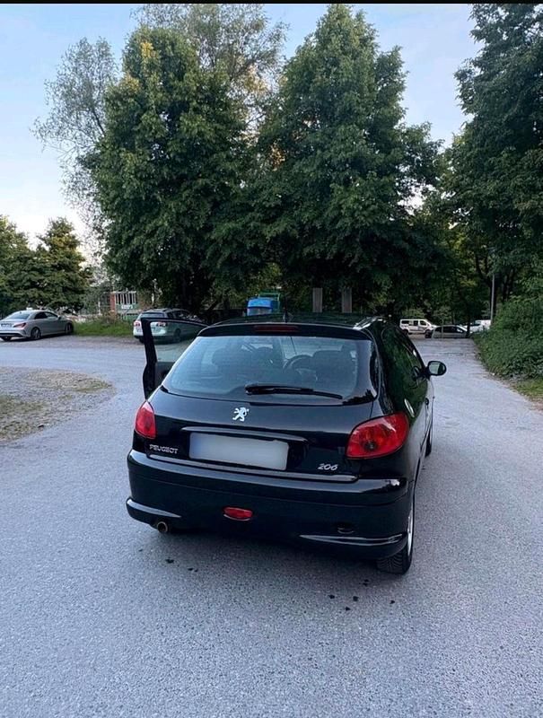 Schwarz Gebraucht 2006 Peugeot 206 Kleinwagen | 1.350 € (Fairer Preis) - Bild 1/4