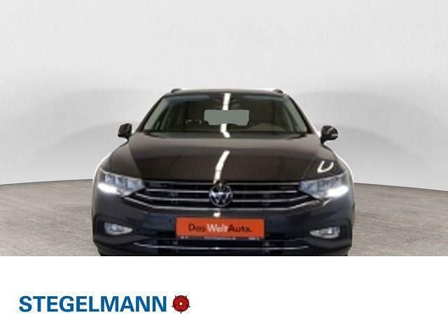 Grau Gebraucht 2022 VW Passat Business Kombi | 23.770 € (Fairer Preis) - Bild 1/4