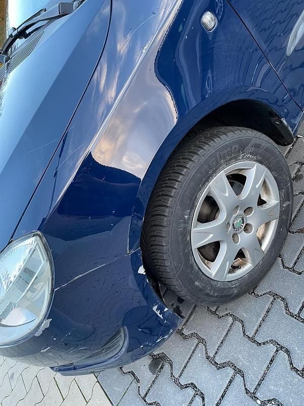 Gebraucht Skoda Fabia 69 PS (50 kW) 2011 Blau Limousine