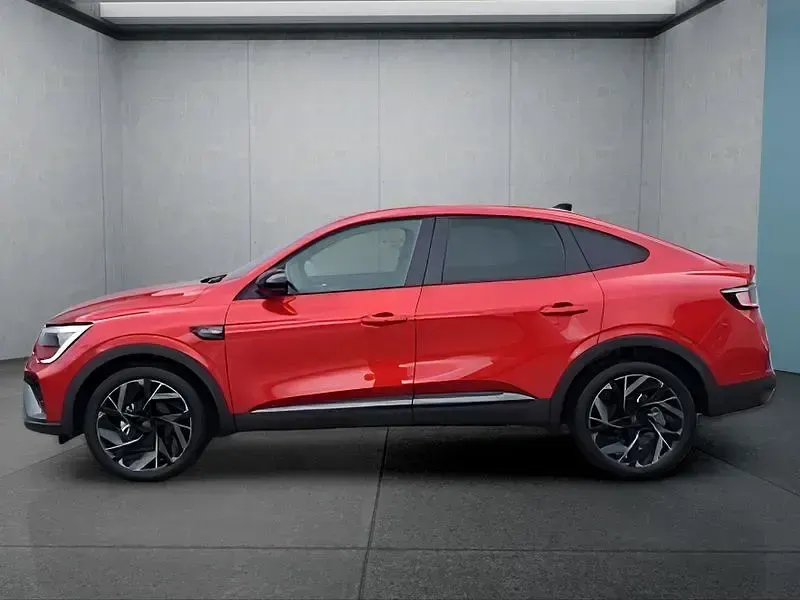 Gebraucht Renault Arkana 158 PS (116 kW) 2025 Rot SUV