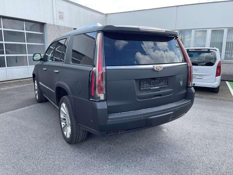 Gebraucht Cadillac Escalade 426 PS (313 kW) 2017 Weiss SUV
