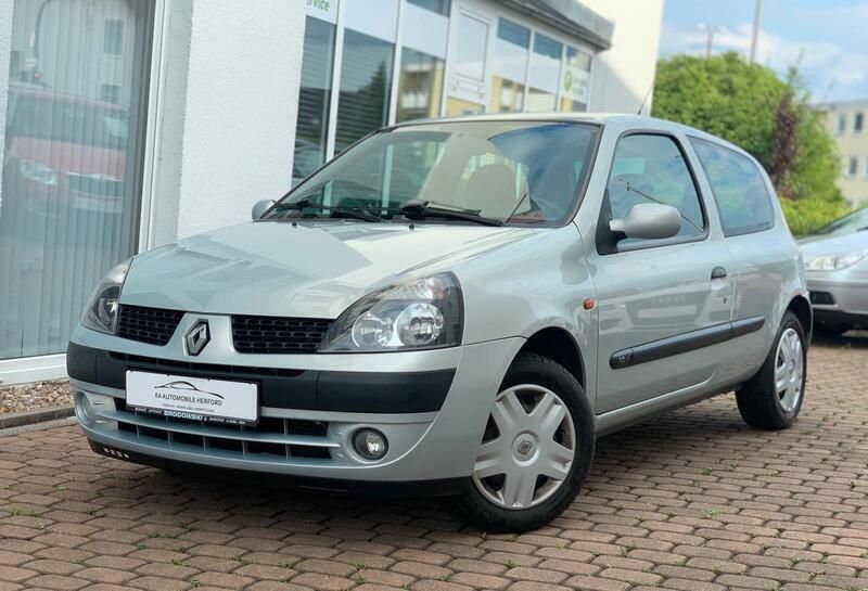Silber Gebraucht 2002 Renault Clio II Kleinwagen | 1.500 € (Fairer Preis) - Bild 1/4