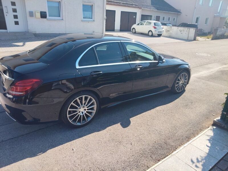 Gebraucht Mercedes C220 AMG line 170 PS (125 kW) 2014 Schwarz Limousine