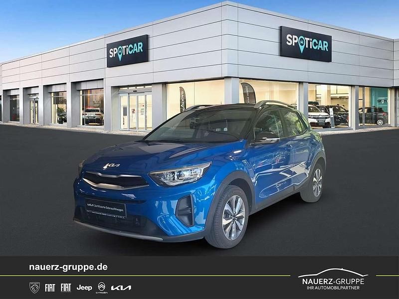 Używany Kia Stonic Vision 101 KM (74 kW) 2022 Niebieski SUV