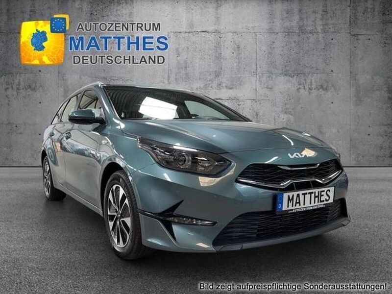 Grau Neu 2025 Kia Ceed Sportswagon Vision Kombi | 23.558 € (Guter Preis) - Bild 1/4