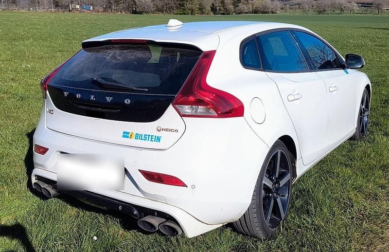 Gebraucht Volvo V40 200 PS (147 kW) 2014 Weiß Kombi