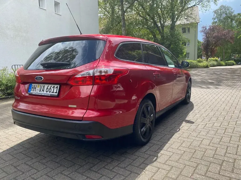 Gebraucht Ford Focus 101 PS (74 kW) 2014 Limousine