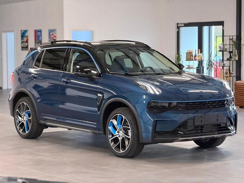Blau Gebraucht 2022 Lynk & Co 01 SUV | 21.950 € - Bild 1/4
