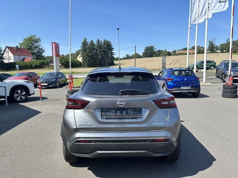 Neu Nissan Juke N-Connecta 143 PS (105 kW) 2025 Grau SUV