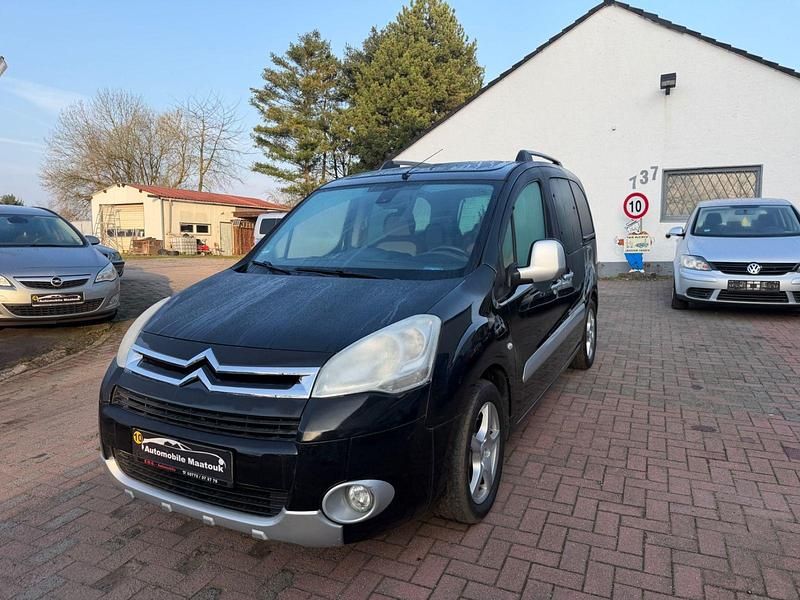 Gebraucht Citroën Berlingo SELECTION 120 PS (88 kW) 2011 Schwarz Van / Kleinbus