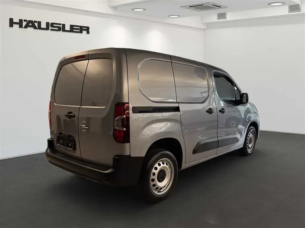 Gebraucht Opel Combo Edition 131 PS (96 kW) 2023 Grau Van / Kleinbus