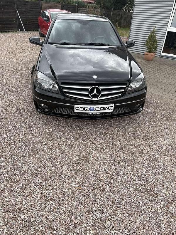 Gebraucht Mercedes CLC180 143 PS (105 kW) 2011 Schwarz Kleinwagen