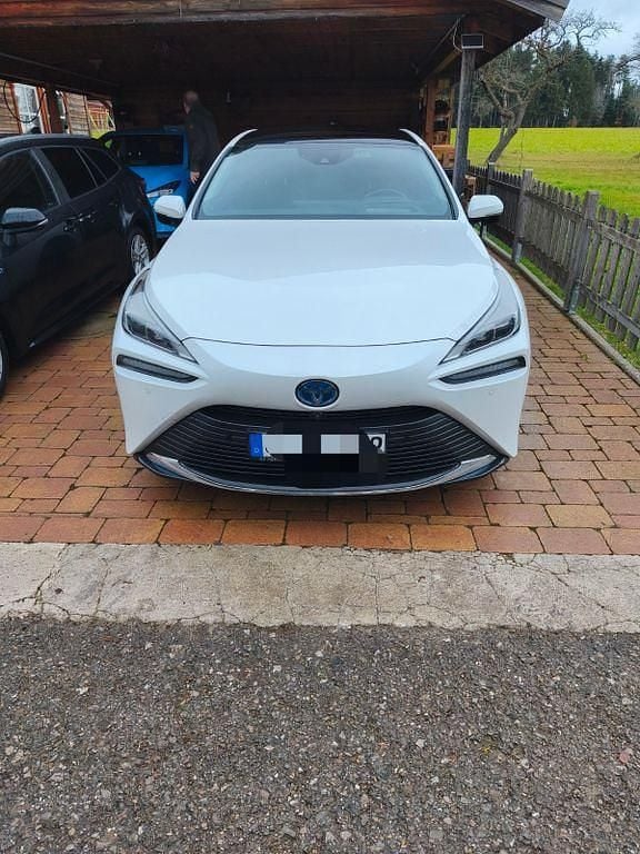 Gebraucht Toyota Mirai Advance 182 PS (133 kW) 2021 Weiß Limousine