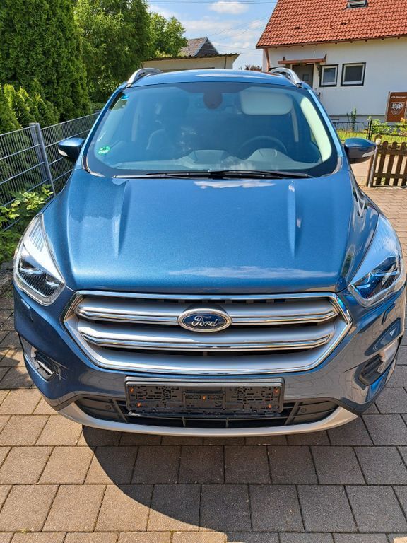 Blau Gebraucht 2019 Ford Kuga SUV | 21.500 € (Fairer Preis) - Bild 1/4