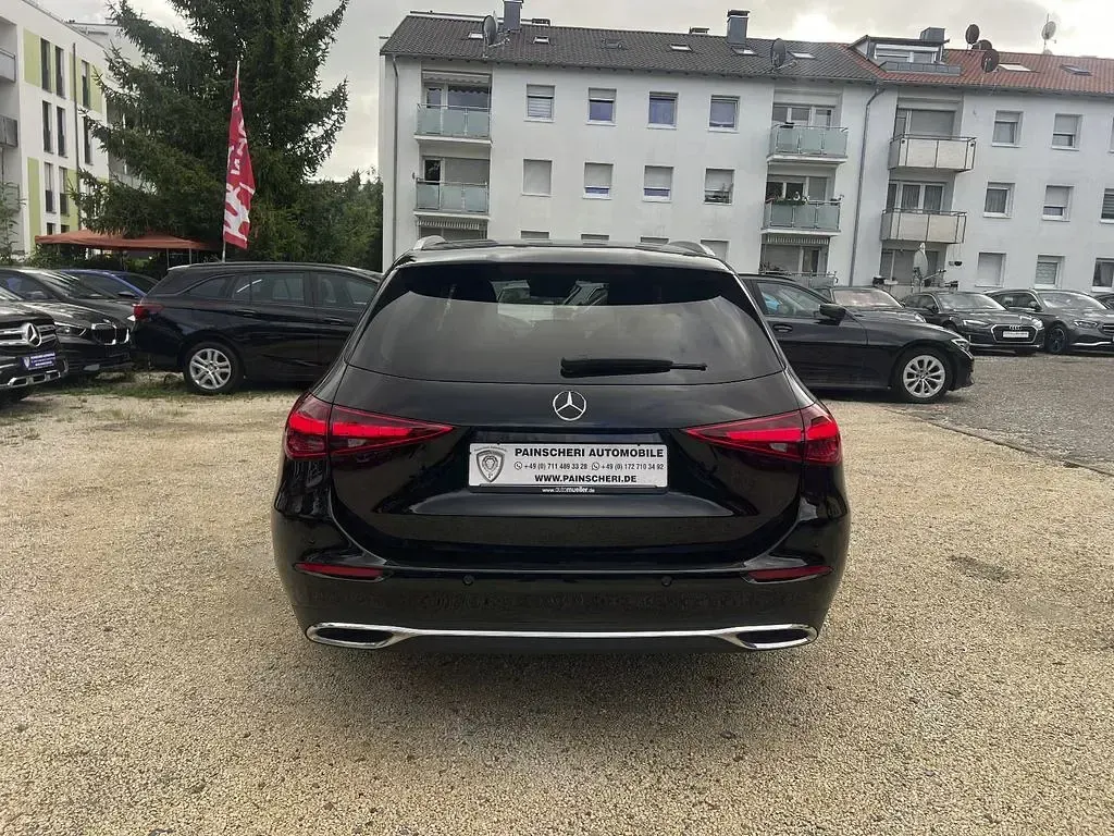 Gebraucht Mercedes C220 Avantgarde 200 PS (147 kW) 2023 Schwarz Limousine