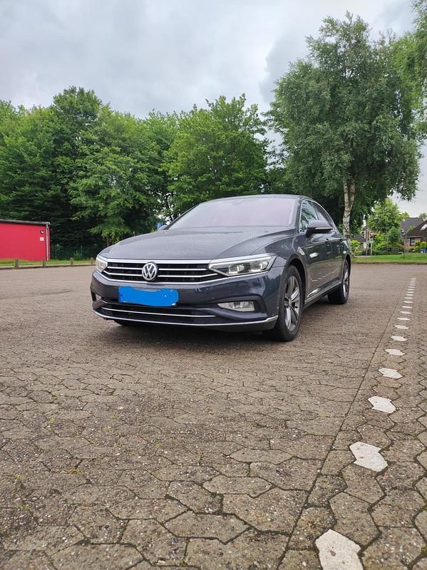 Gebraucht 2020 VW Passat Limousine | 24.999 € (Etwas zu teuer) - Bild 1/4