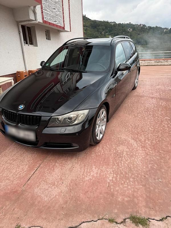 Gebraucht BMW 320 163 PS (119 kW) 2006 Schwarz Kombi