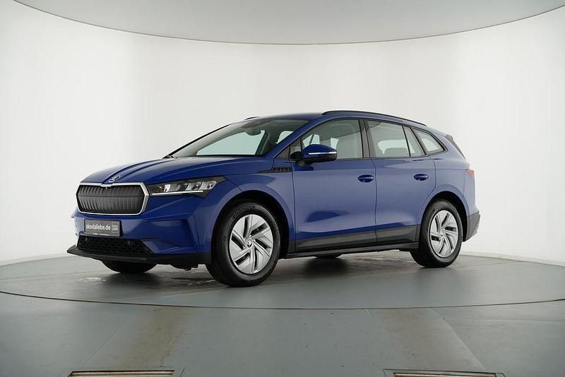 Energyblau Gebraucht 2022 Skoda Enyaq iV Loft SUV | 23.489 € (Fairer Preis) - Bild 1/4