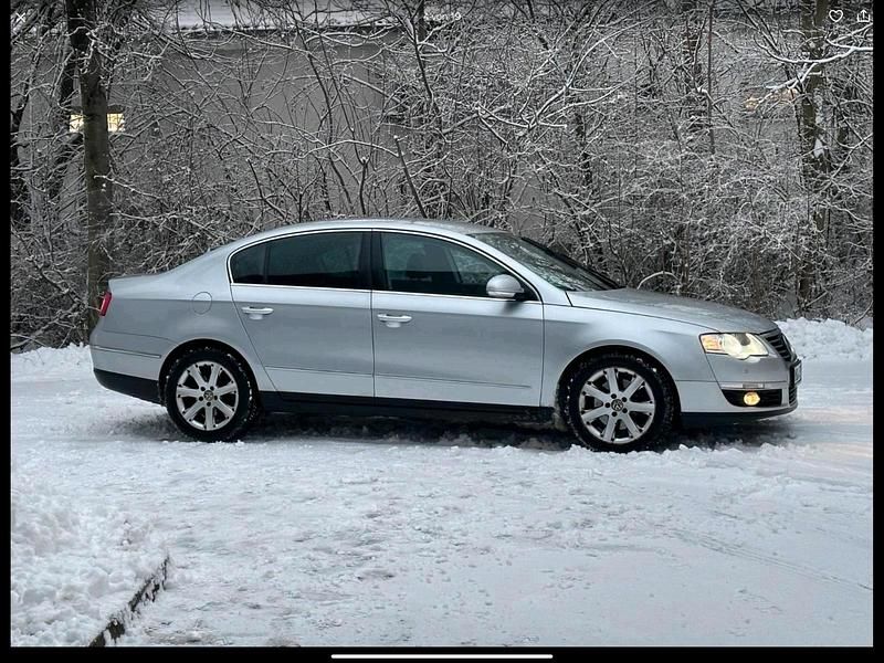 Gebraucht VW Passat 140 PS (102 kW) 2005 Silber Kombi