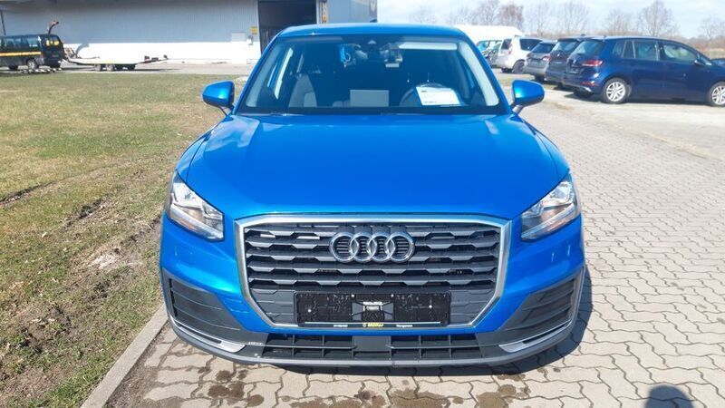 Gebraucht Audi Q2 Basis 116 PS (85 kW) 2018 Blau SUV