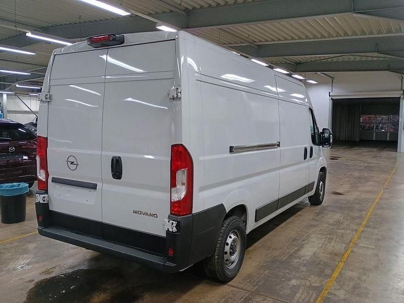 Gebraucht Opel Movano 140 PS (102 kW) 2024 Weiß Van