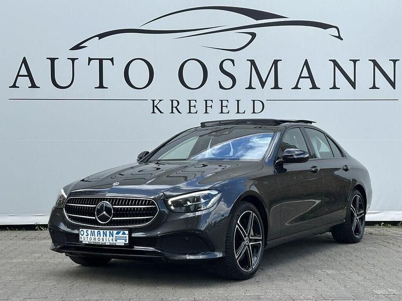 Grün olivgruen matt metallic Gebraucht 2022 Mercedes E300 Avantgarde Limousine | 39.950 € (Fairer Preis) - Bild 1/4