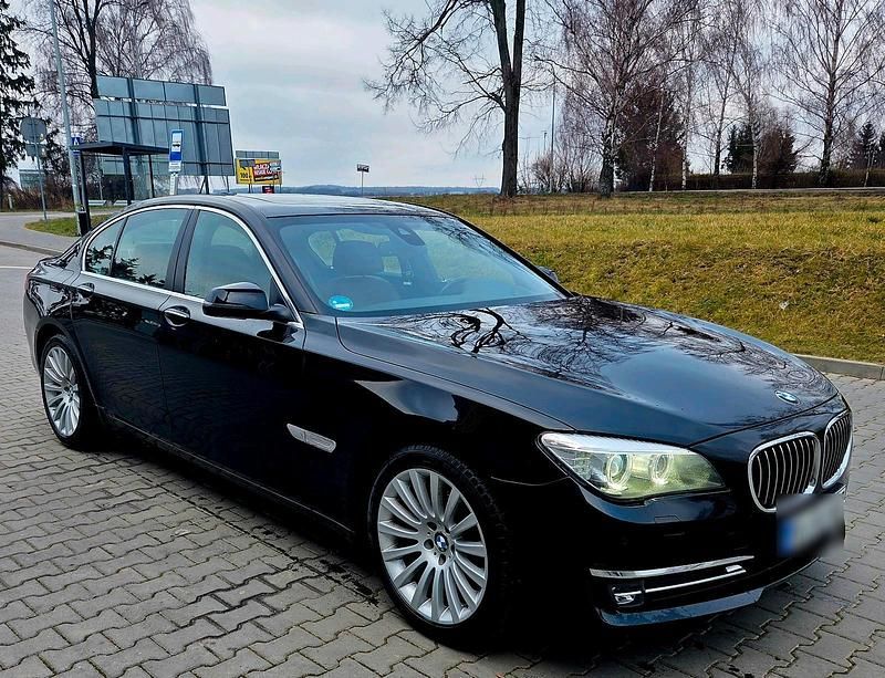 Gebraucht BMW 730 258 PS (189 kW) 2014 Schwarz Limousine