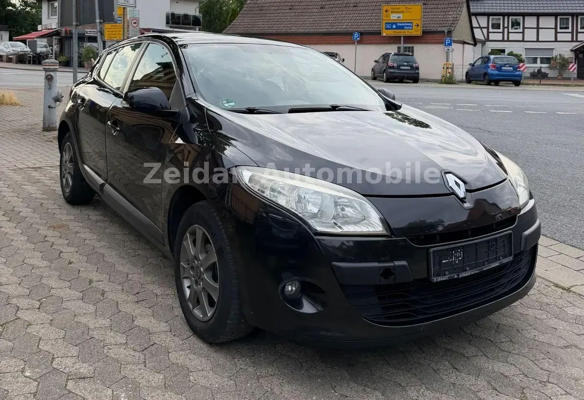 Gebraucht Renault Mégane Expression 101 PS (74 kW) 2010 Schwarz Limousine