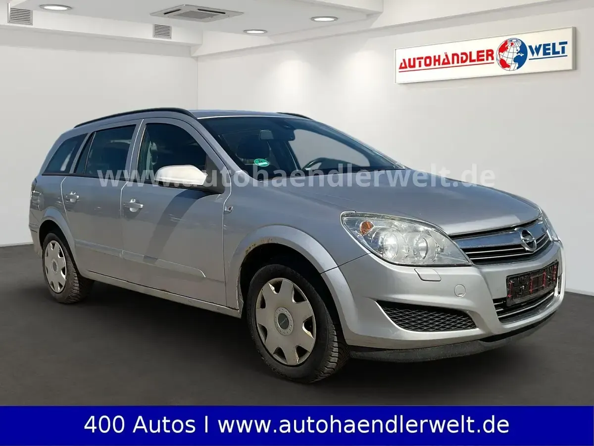 Gebraucht Opel Astra Basis 116 PS (85 kW) 2008 Silber Kombi