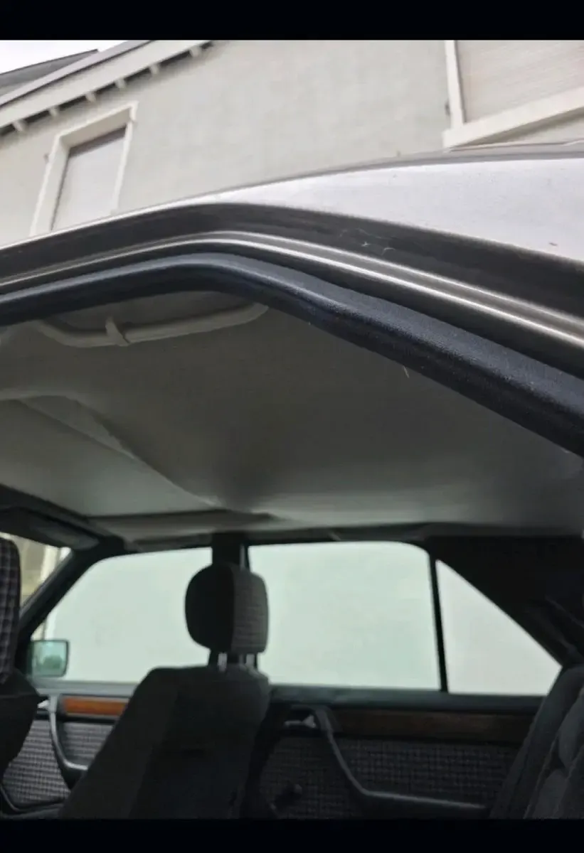Gebraucht Mercedes E220 150 PS (110 kW) 1994 Silber Limousine