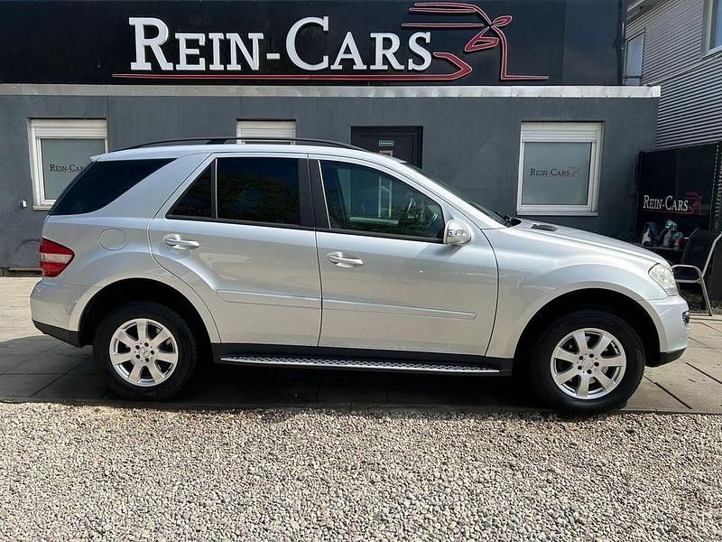 Gebraucht Mercedes ML280 190 PS (139 kW) 2006 Silber SUV