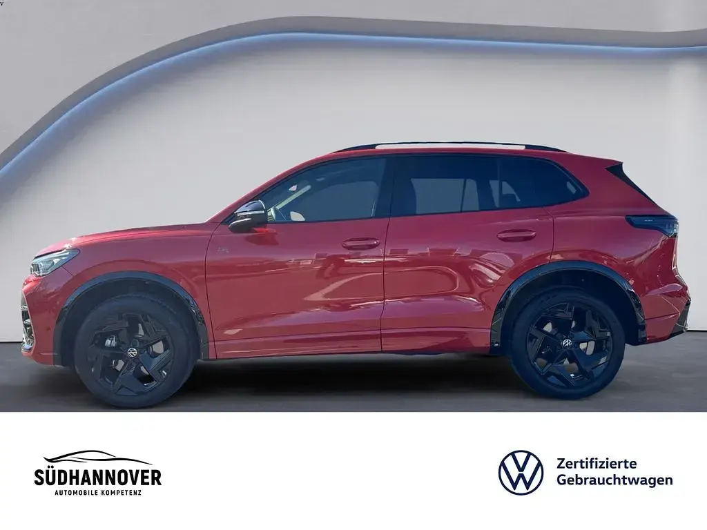 Gebraucht VW Tiguan R-line 193 PS (141 kW) 2025 Rot SUV