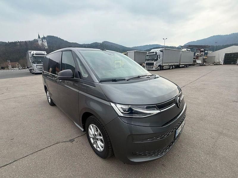 Gebraucht VW Multivan 150 PS (110 kW) 2023 Grau Van