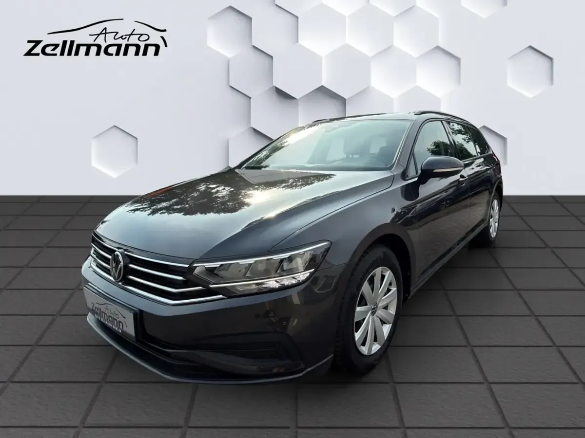 Gebraucht VW Passat Basis 122 PS (89 kW) 2023 Kombi