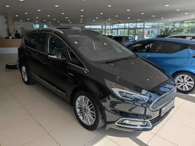 Gebraucht Ford S-MAX Vignale 241 PS (177 kW) 2019 Iridiumschwarz metallic Van / Kleinbus