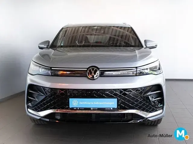 Gebraucht VW Tiguan R-line 272 PS (200 kW) 2025 Silber SUV