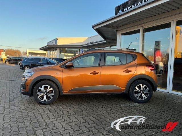 Gebraucht Dacia Sandero Comfort 101 PS (74 kW) 2022 Orange Kleinwagen