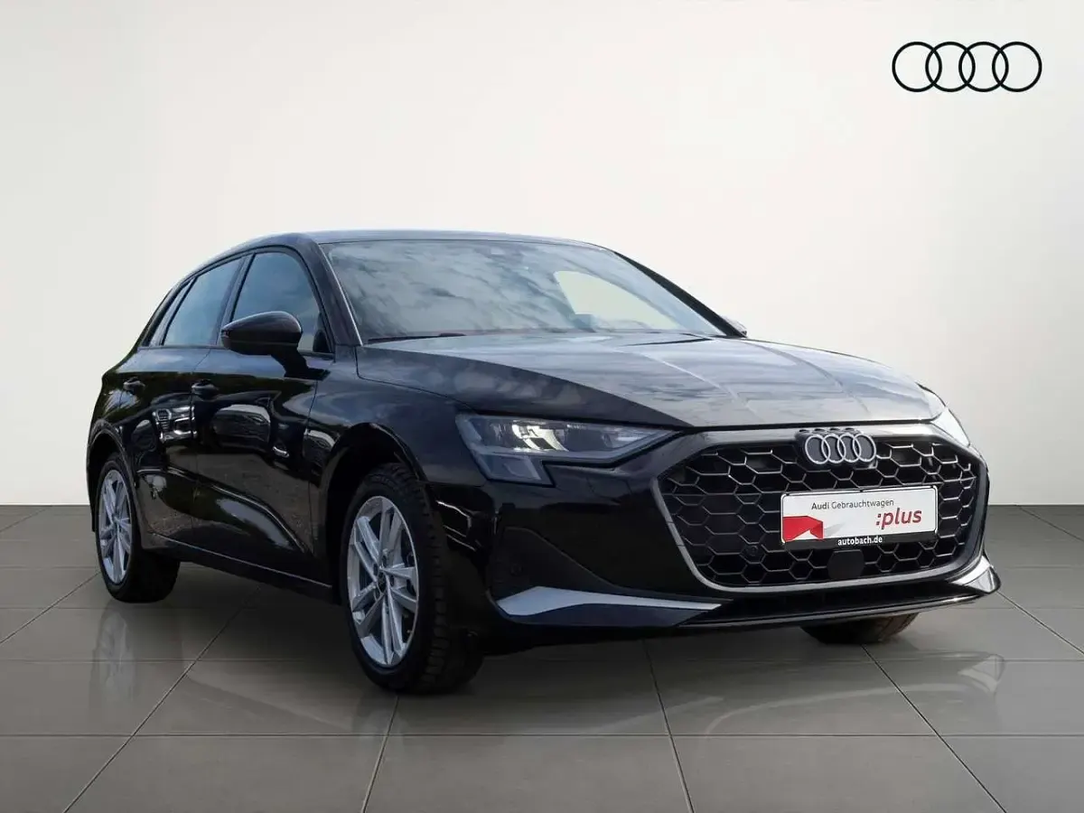 Gebraucht Audi A3 Advanced Plus 150 PS (110 kW) 2025 Mythosschwarz metallic Limousine