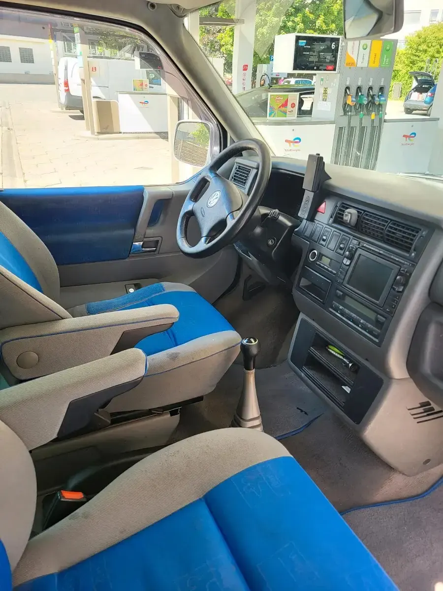 Second-hand VW T4 151 CP (111 kW) 2003 Argintiu Van