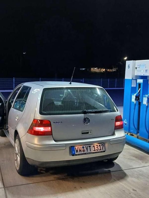 Gebraucht 2000 VW Golf IV Trendline Limousine | 1.800 € (Fairer Preis) - Bild 1/4