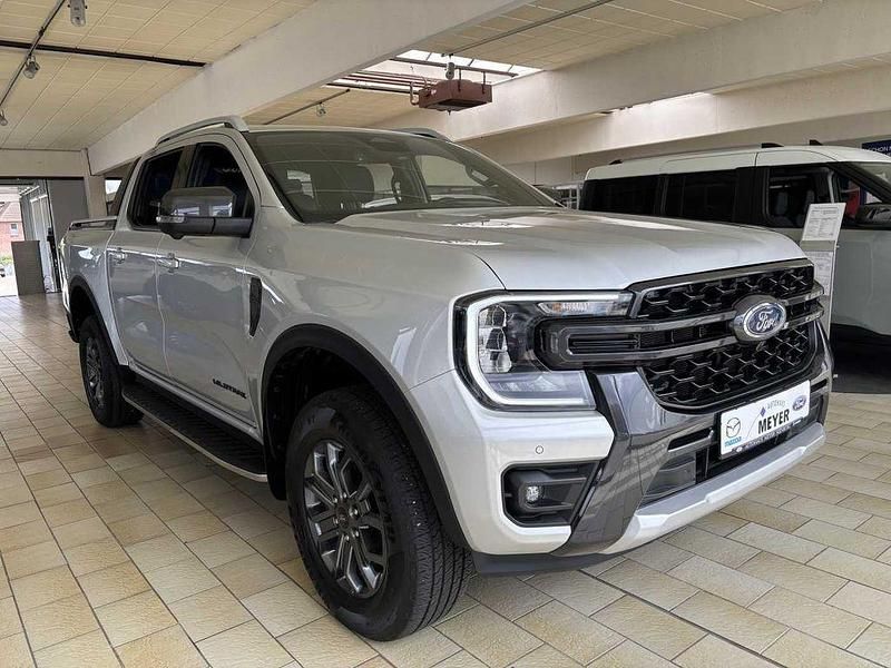 Moondustsilbermetallic Gebraucht 2023 Ford Ranger Wildtrack Abholung | 42.750 € (Fairer Preis) - Bild 1/4
