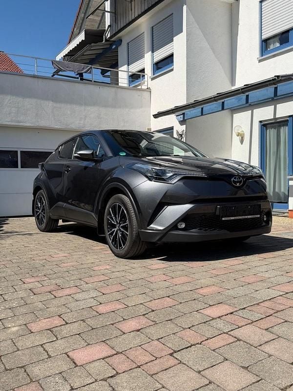 Second-hand Toyota C-HR Multidrive S 116 CP (85 kW) 2017 Gri SUV