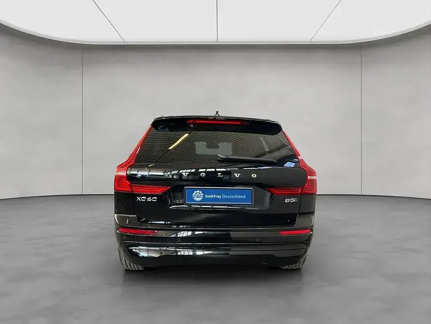 Gebraucht Volvo XC60 235 PS (172 kW) 2022 Schwarz SUV
