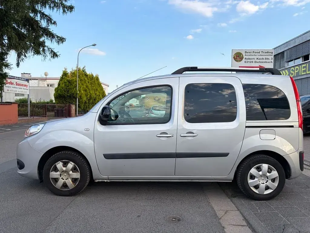 Gebraucht Renault Kangoo Experience 114 PS (83 kW) 2018 Silber Van / Kleinbus