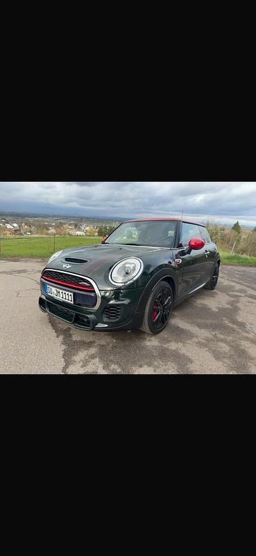 Gebraucht Mini John Cooper Works 231 PS (169 kW) 2017 Grün Kleinwagen