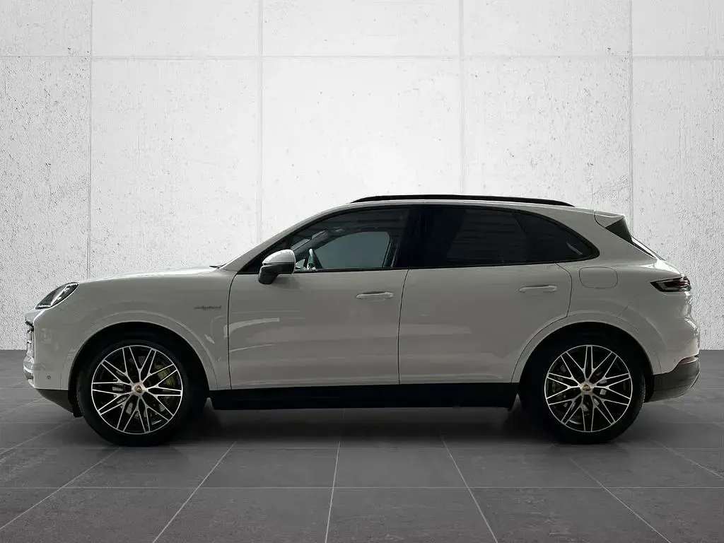 Gebraucht Porsche Cayenne S E-Hybrid 519 PS (381 kW) 2025 Weiß SUV