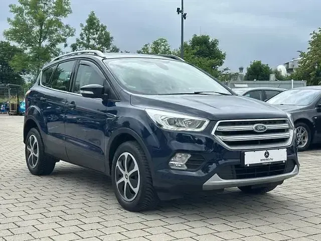 Gebraucht Ford Kuga Cool & Connect 150 PS (110 kW) 2019 Blau SUV