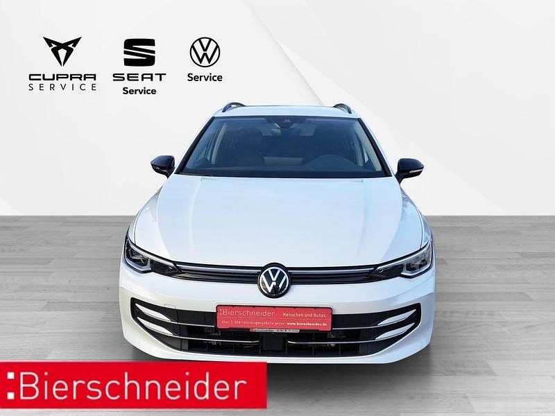 Gebraucht VW Golf VIII Pro 150 PS (110 kW) 2025 Weiss Kombi