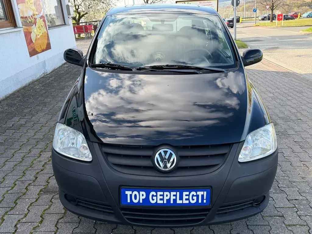 Gebraucht VW Fox Basis 75 PS (55 kW) 2006 Schwarz Kleinwagen